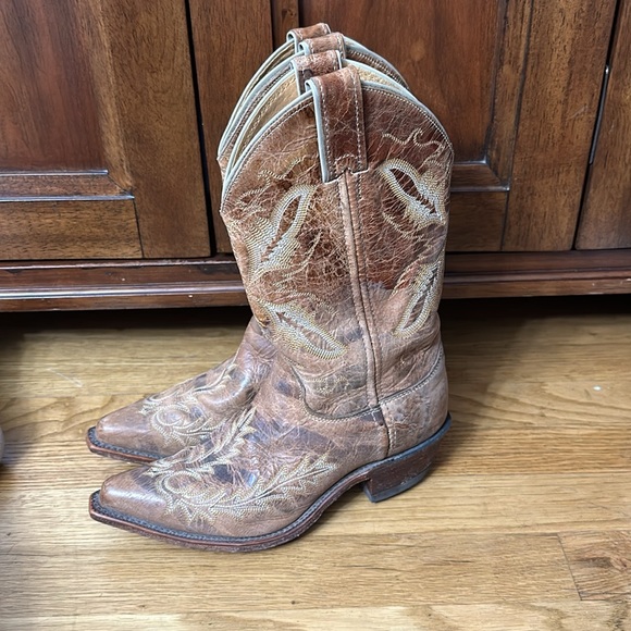 Justin Boots Shoes - Justin Bri Boots size 6.5